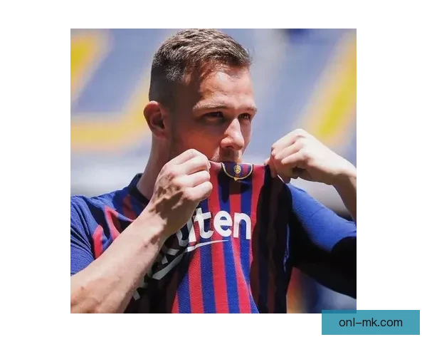 佛罗伦萨夏窗压哨租借阿图尔梅洛助其重拾巅峰状态