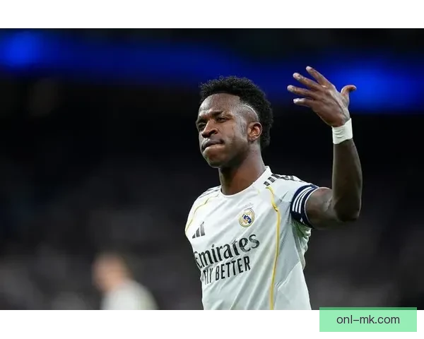 皇马小将维尼修斯因轻微流感缺席德比战前合练 伤情成焦点